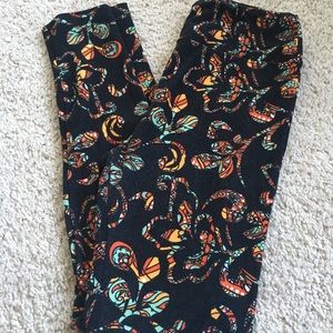 One Size LulaRoe Black Leggings, Floral Pattern